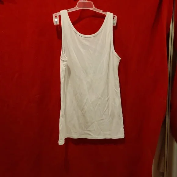 Top white - Picture 4 of 4